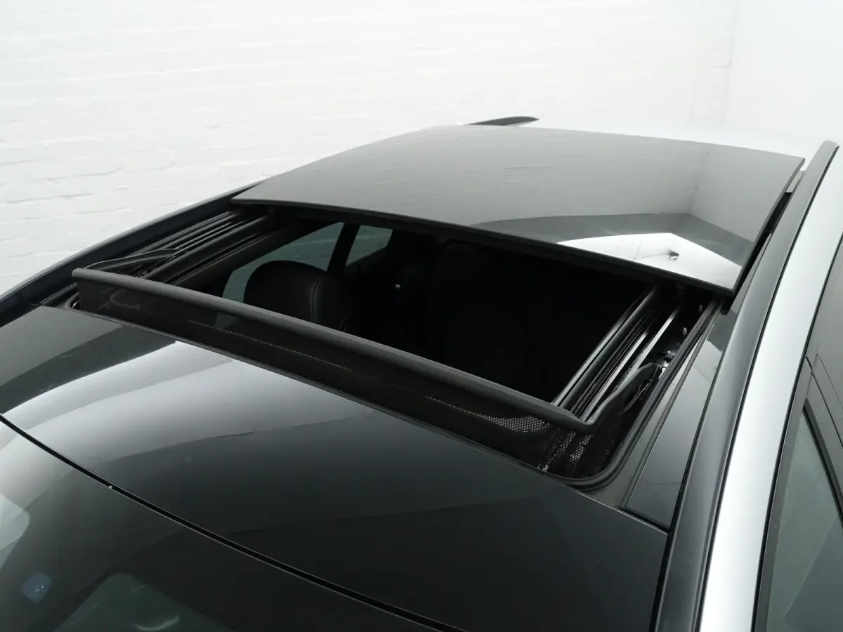 180 AMG Night Edition Aut- Panoramadak, Xenon Led, Sfeerverlichting, Burmester, Stoelverwarming, Keyless