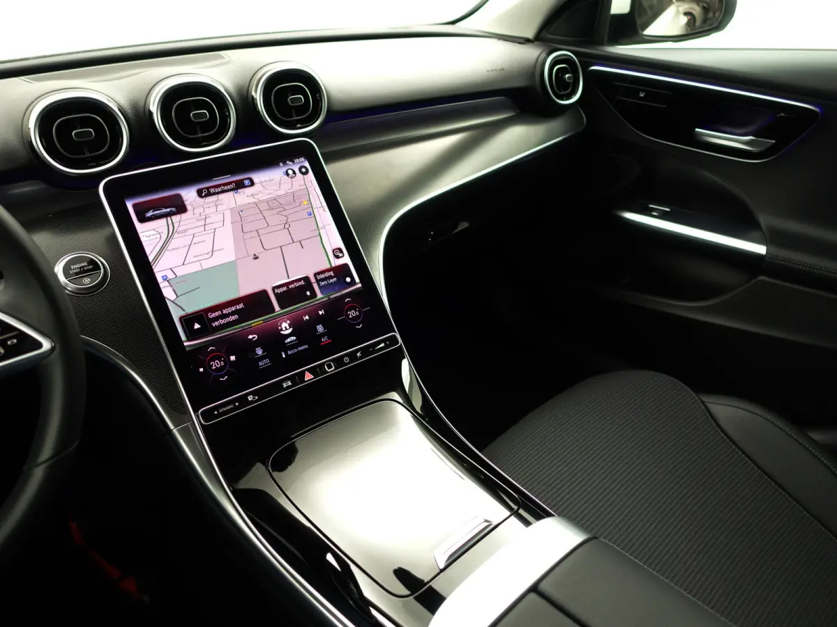 200 AMG Night Edition Aut- Sfeerverlichting, Camera, Xenon Led, Carplay, Lane Assist, Park Assist