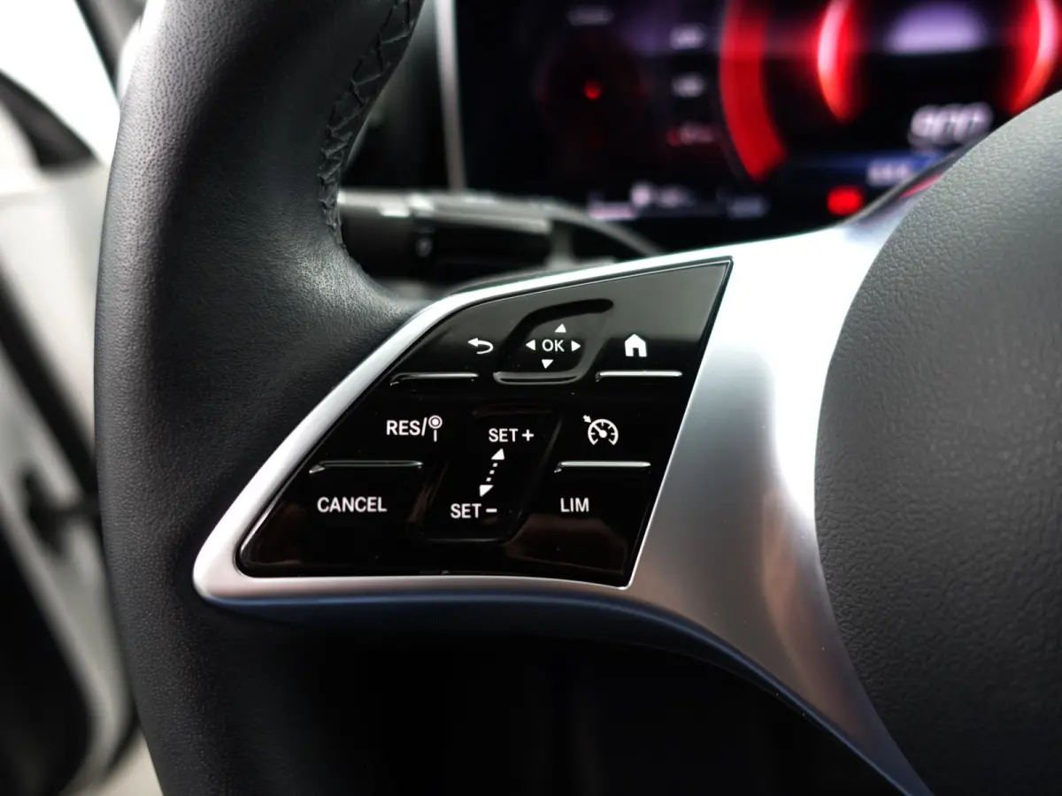 200 AMG Night Edition Aut- Sfeerverlichting, Camera, Xenon Led, Carplay, Lane Assist, Park Assist