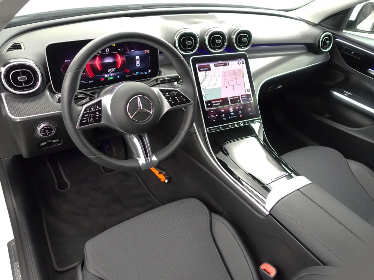 200 AMG Night Edition Aut- Sfeerverlichting, Camera, Xenon Led, Carplay, Lane Assist, Park Assist