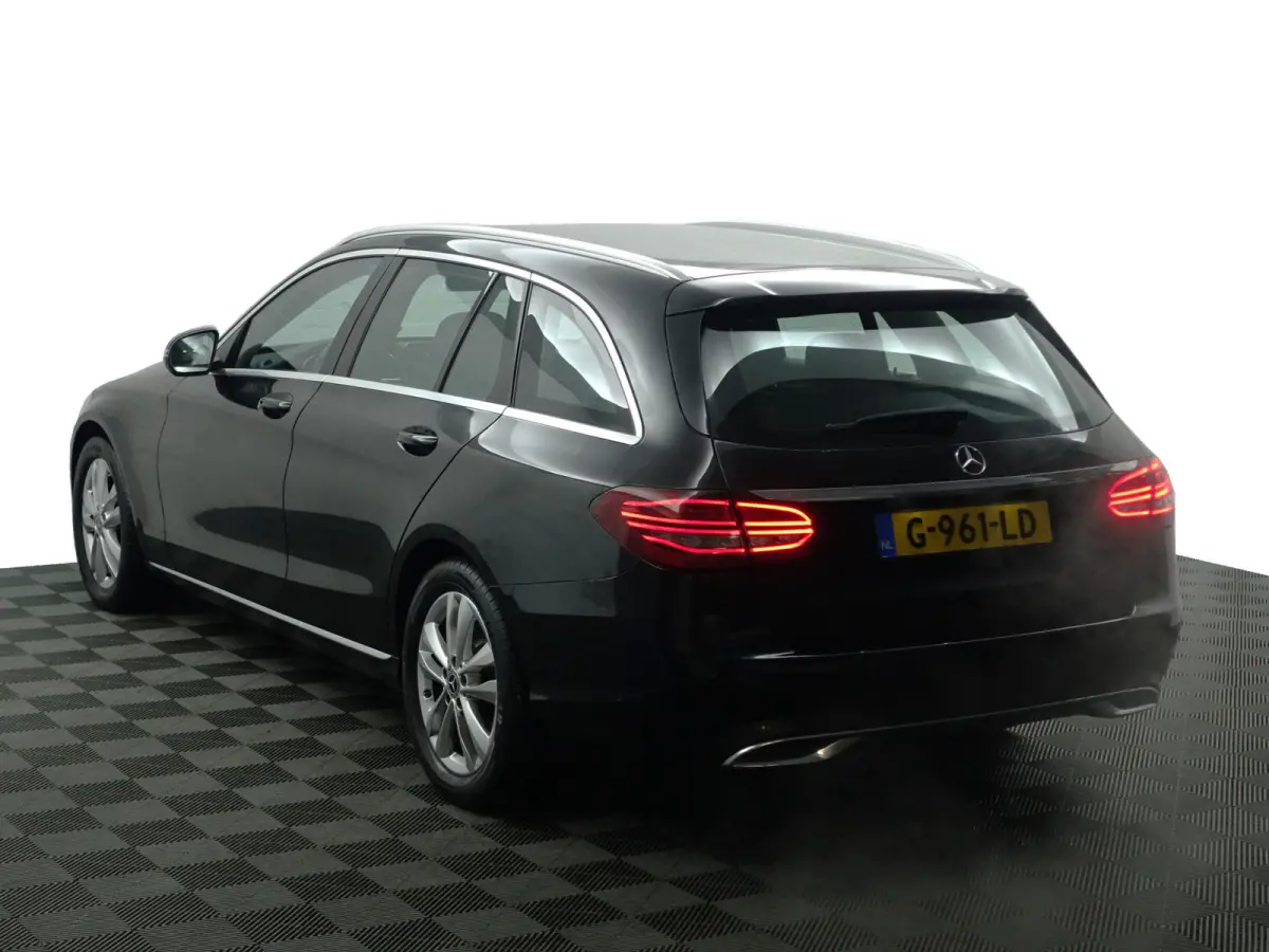 180 Business Solution Aut- Burmester Audio, Carplay, Android Auto, Lane Assist, Xenon Led