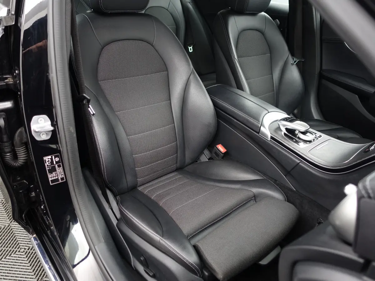 180 Business Solution Aut- Burmester Audio, Carplay, Android Auto, Lane Assist, Xenon Led