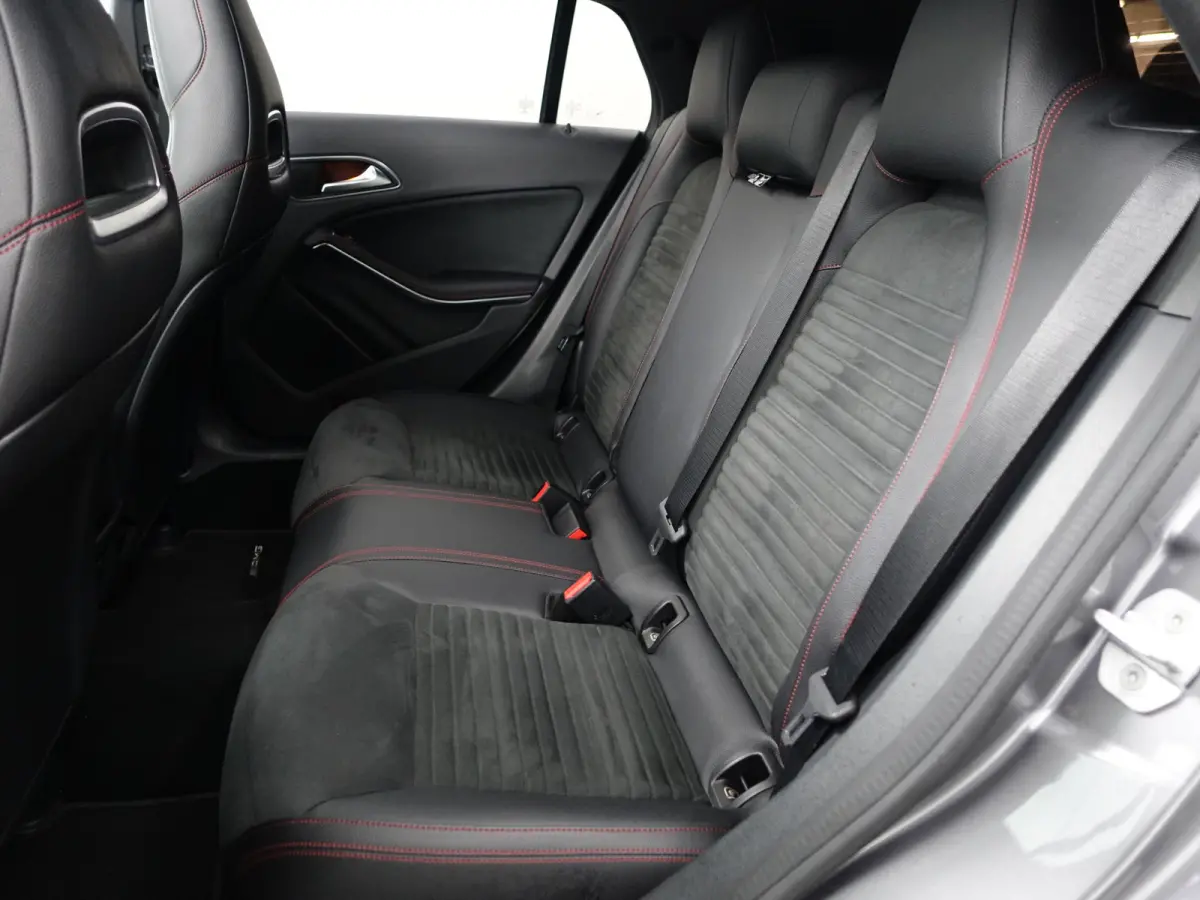 180 AMG Prestige Aut- NAP 120dkm, Panoramadak, Xenon Led, Park Assist, Dynamic Select