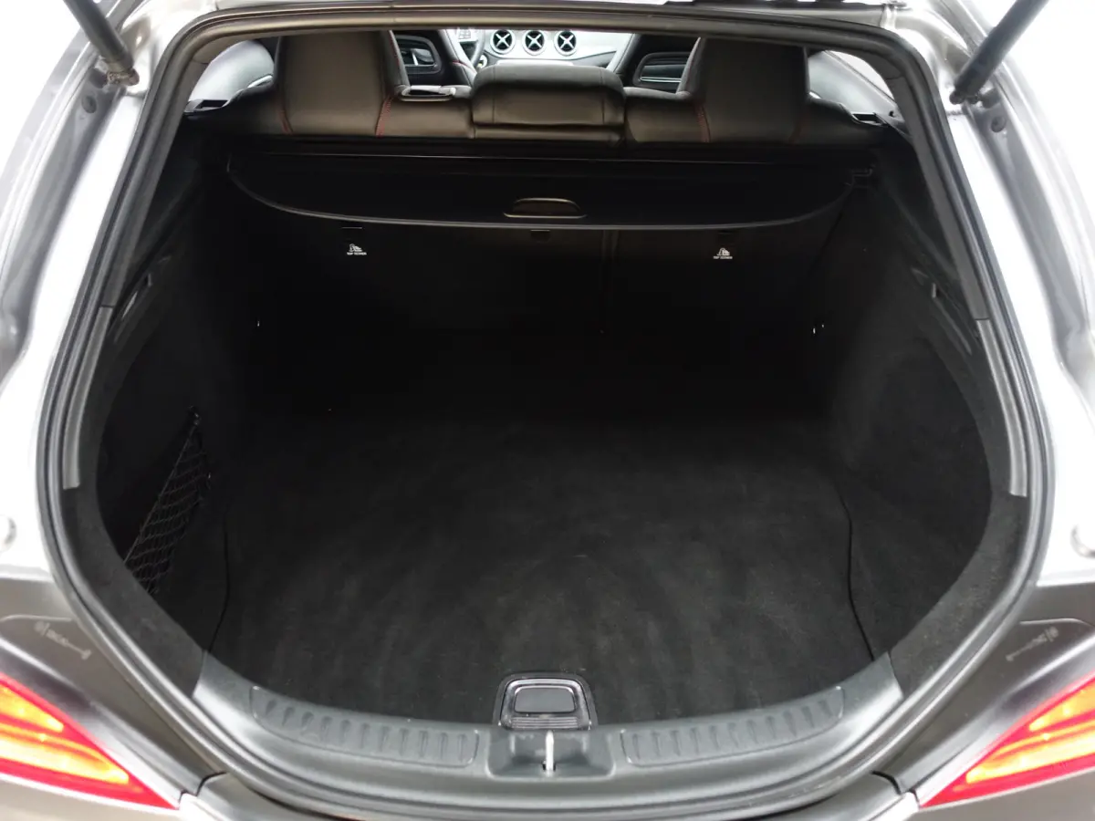 180 AMG Prestige Aut- NAP 120dkm, Panoramadak, Xenon Led, Park Assist, Dynamic Select