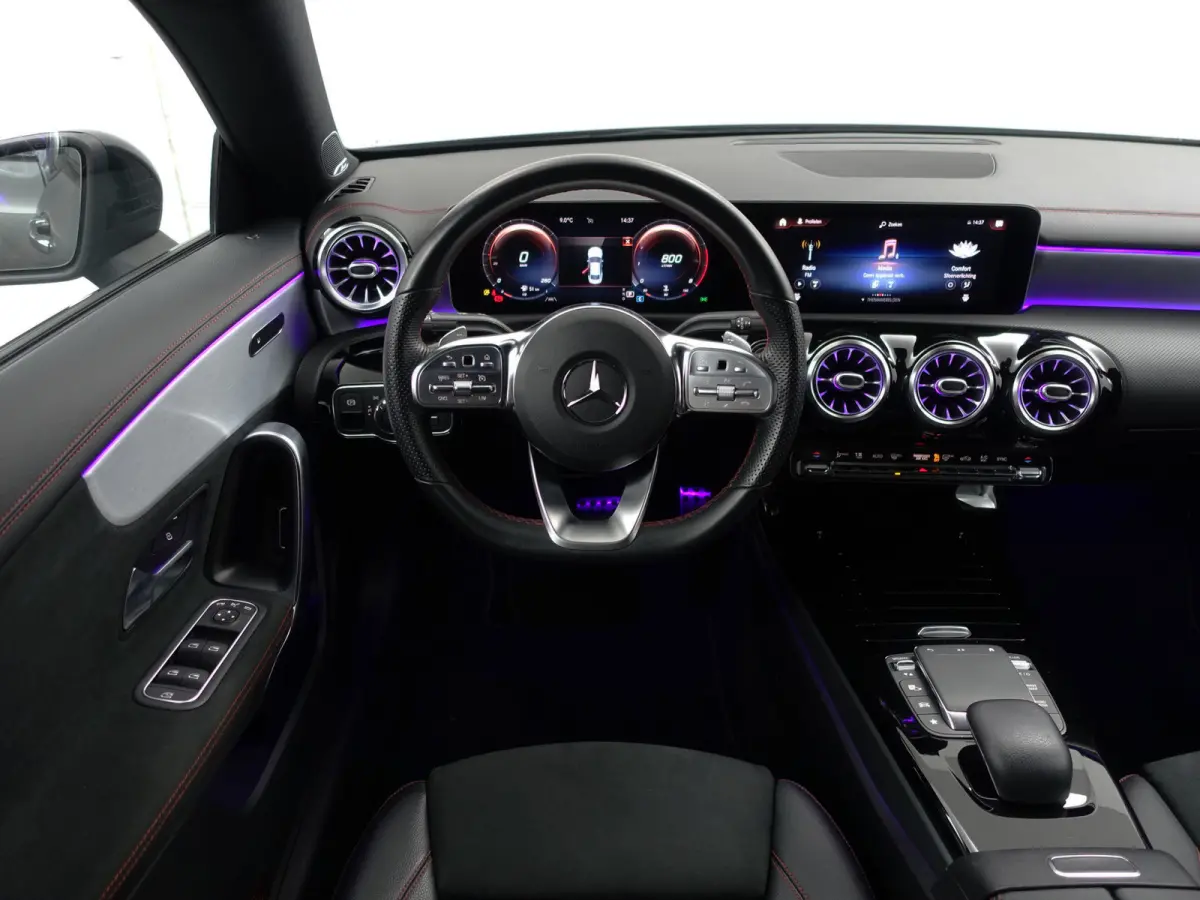180 AMG Premium Night Edition Aut- NAP 37dkm, Burmester Audio, Panoramadak, Carplay, Android Auto, Sfeerverlichting