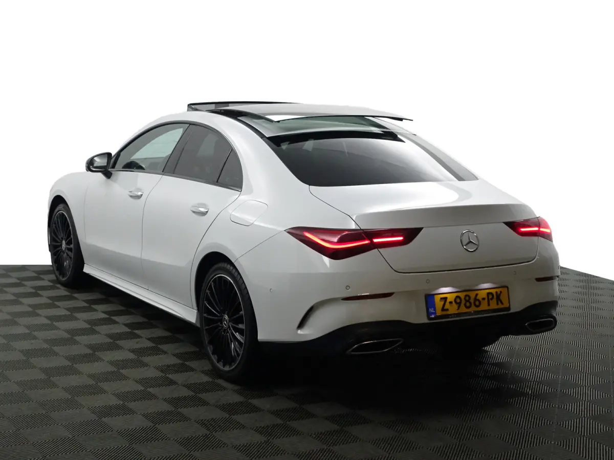 250 e AMG Line Aut- Facelift, 360 camera, Stoplicht camera, Burmester Audio, Panoramadak, Sfeerverlichting