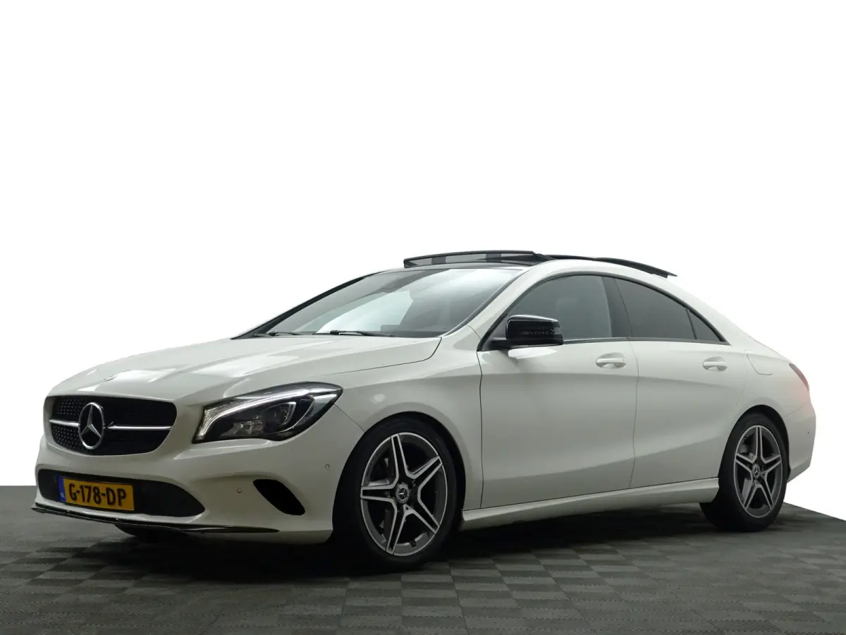 180 AMG Premium Aut- Panoramadak, Camera, Sfeerverlichting, keyless, Stoelverwarming, Sport Interieur