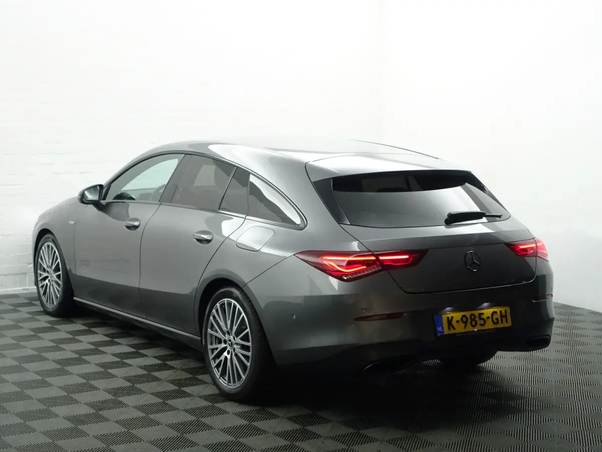 220 AMG Edition Aut- Xenon Led, CarPlay, Camera, Carbon Pakket, Lane Assist, Park Assist