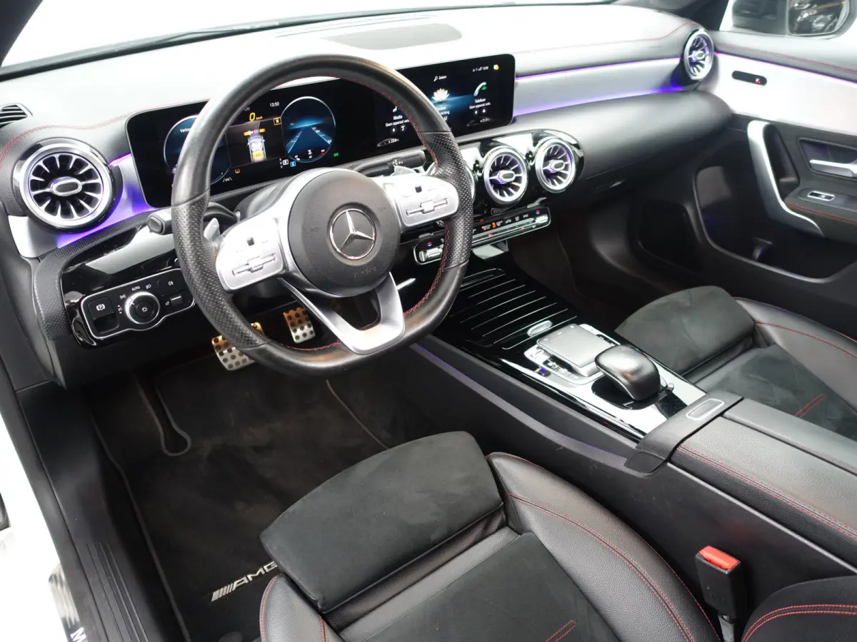 180 AMG Night Edition Aut- Panoramadak, Sfeerverlichting, Camera, Xenon Led, Sport Leder