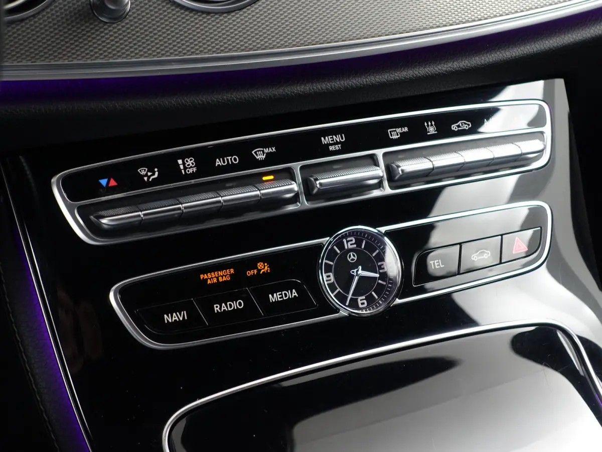 350 e Premium Aut- Nap 131dkm, Dealer onderhouden, Carplay, Android auto, Sfeerverlichting, Trekhaak