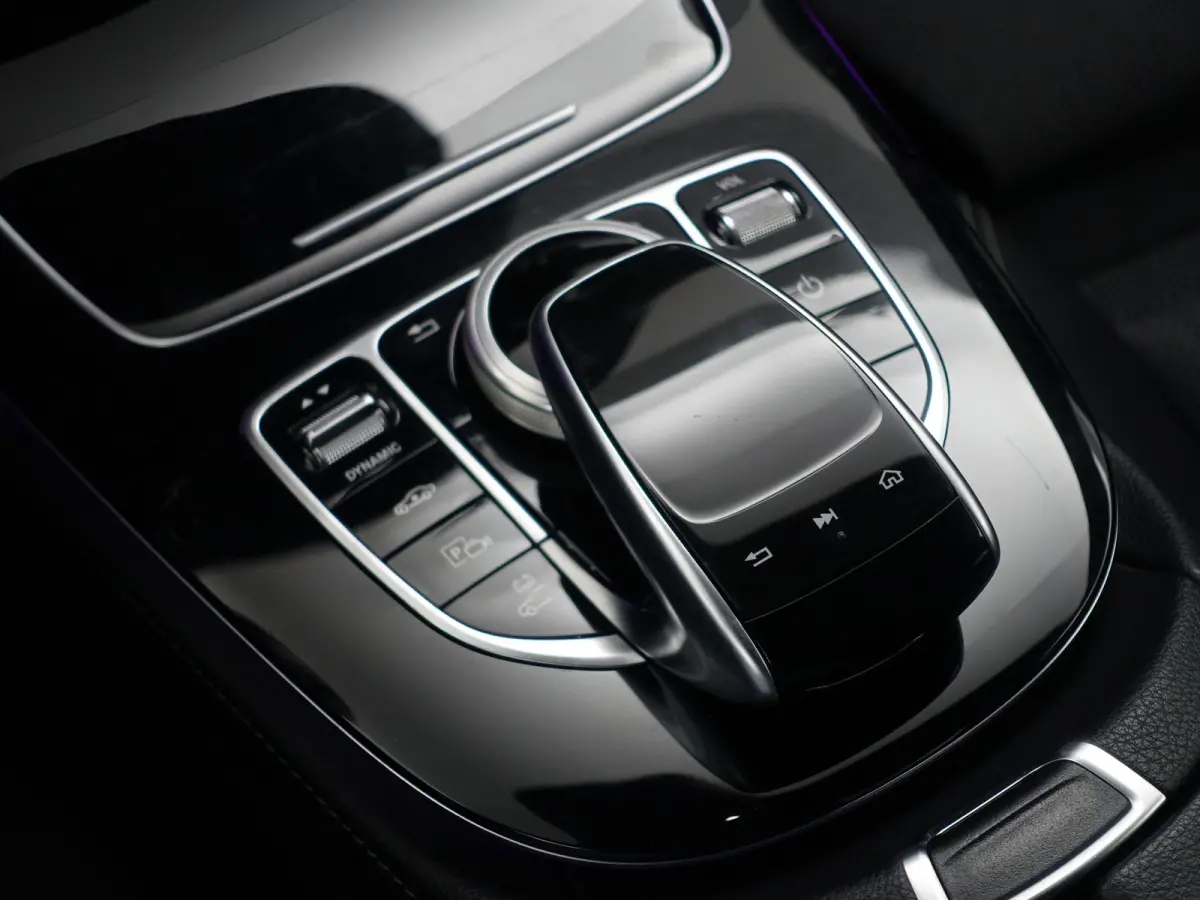 350 e Premium Aut- Nap 131dkm, Dealer onderhouden, Carplay, Android auto, Sfeerverlichting, Trekhaak