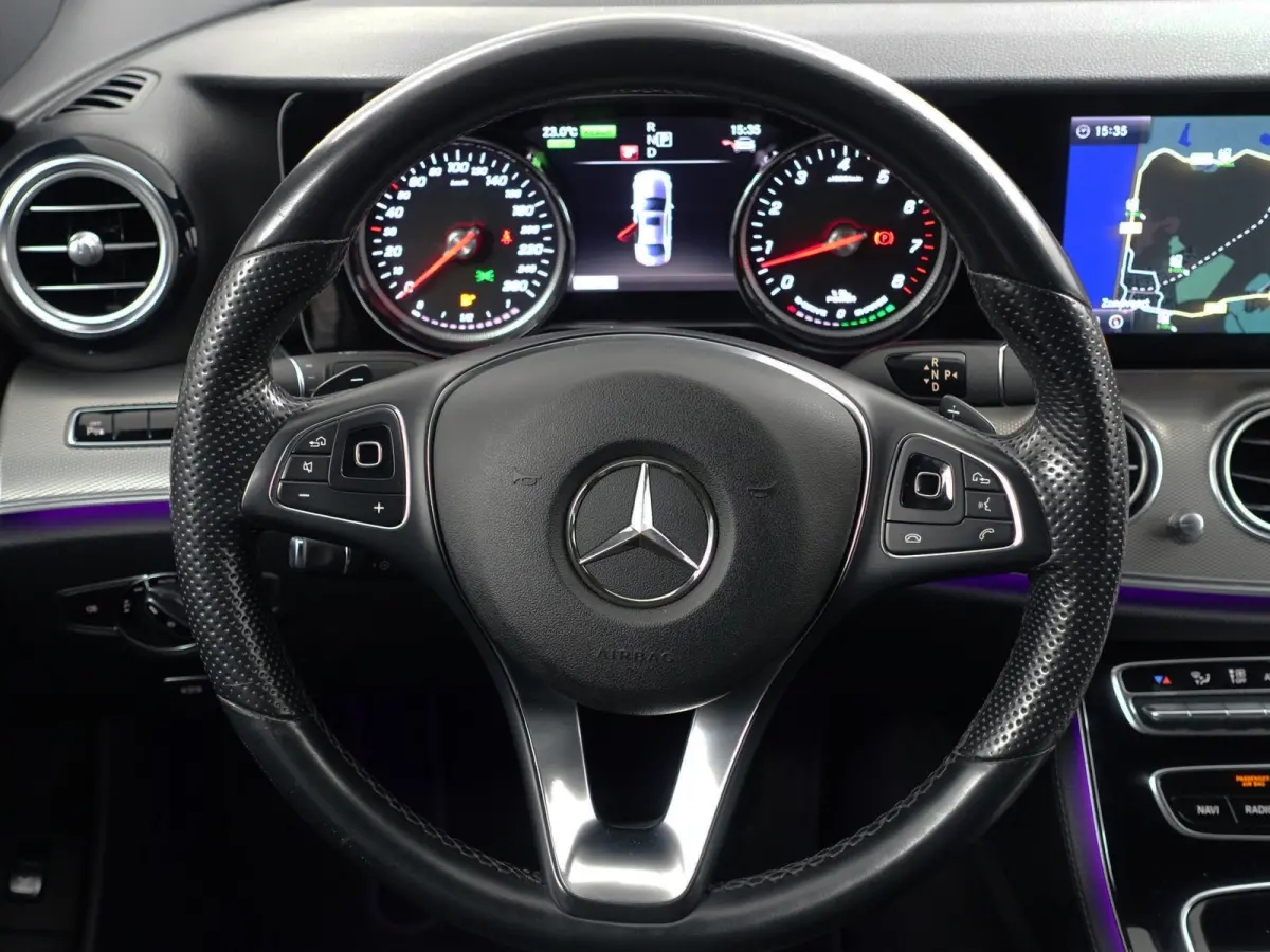 350 e Premium Aut- Nap 131dkm, Dealer onderhouden, Carplay, Android auto, Sfeerverlichting, Trekhaak