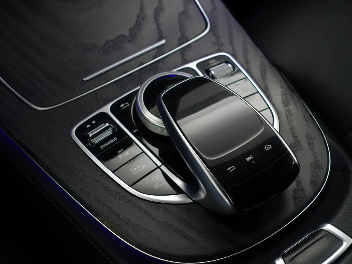 300 e AMG Night Edition Aut- Memory Seats, Sfeerverlichting, 360 Camera, CarPlay, Android Auto, Burmester Audio