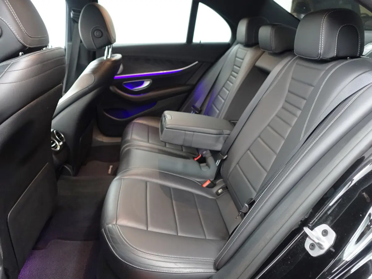 300 e AMG Night Edition Aut- Memory Seats, Sfeerverlichting, 360 Camera, CarPlay, Android Auto, Burmester Audio