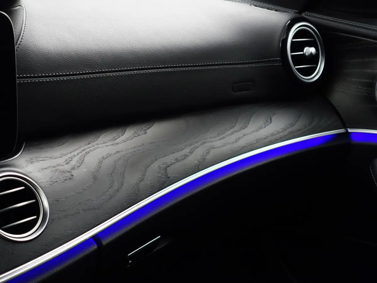 300 e AMG Night Edition Aut- Memory Seats, Sfeerverlichting, 360 Camera, CarPlay, Android Auto, Burmester Audio