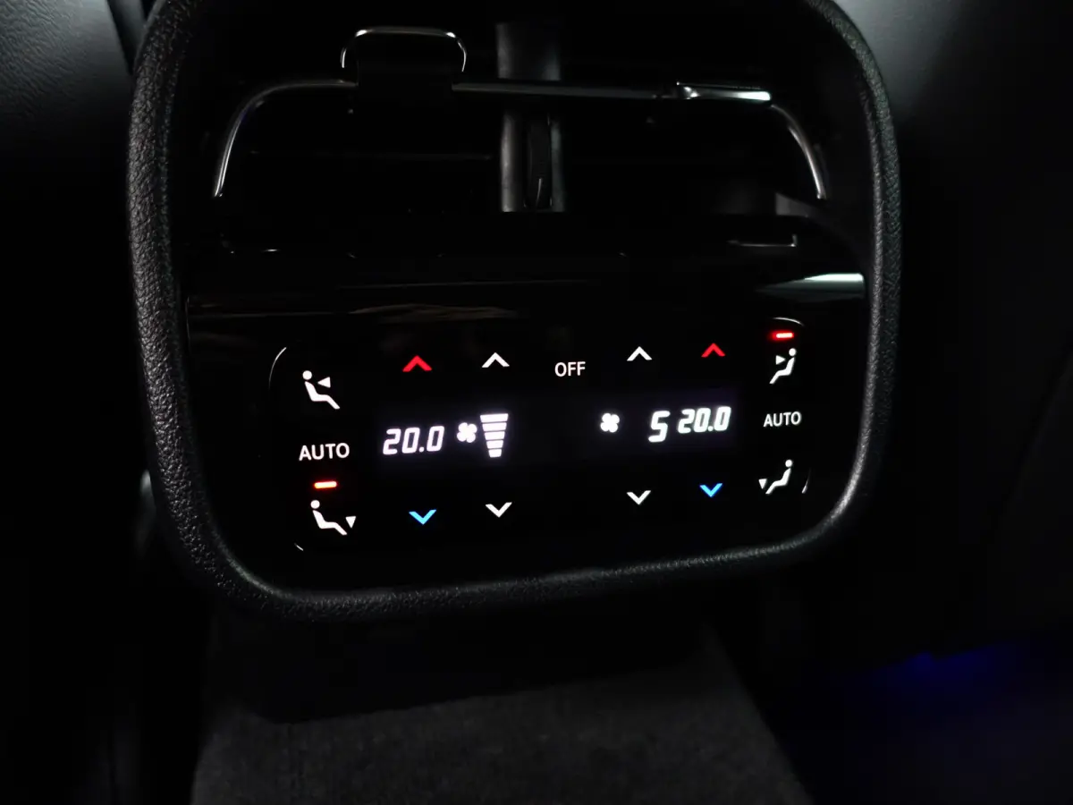 300 e AMG Premium Plus- MBUX Hyperscreen, Burmester Surround Sound, Head Up, Elek Trekhaak
