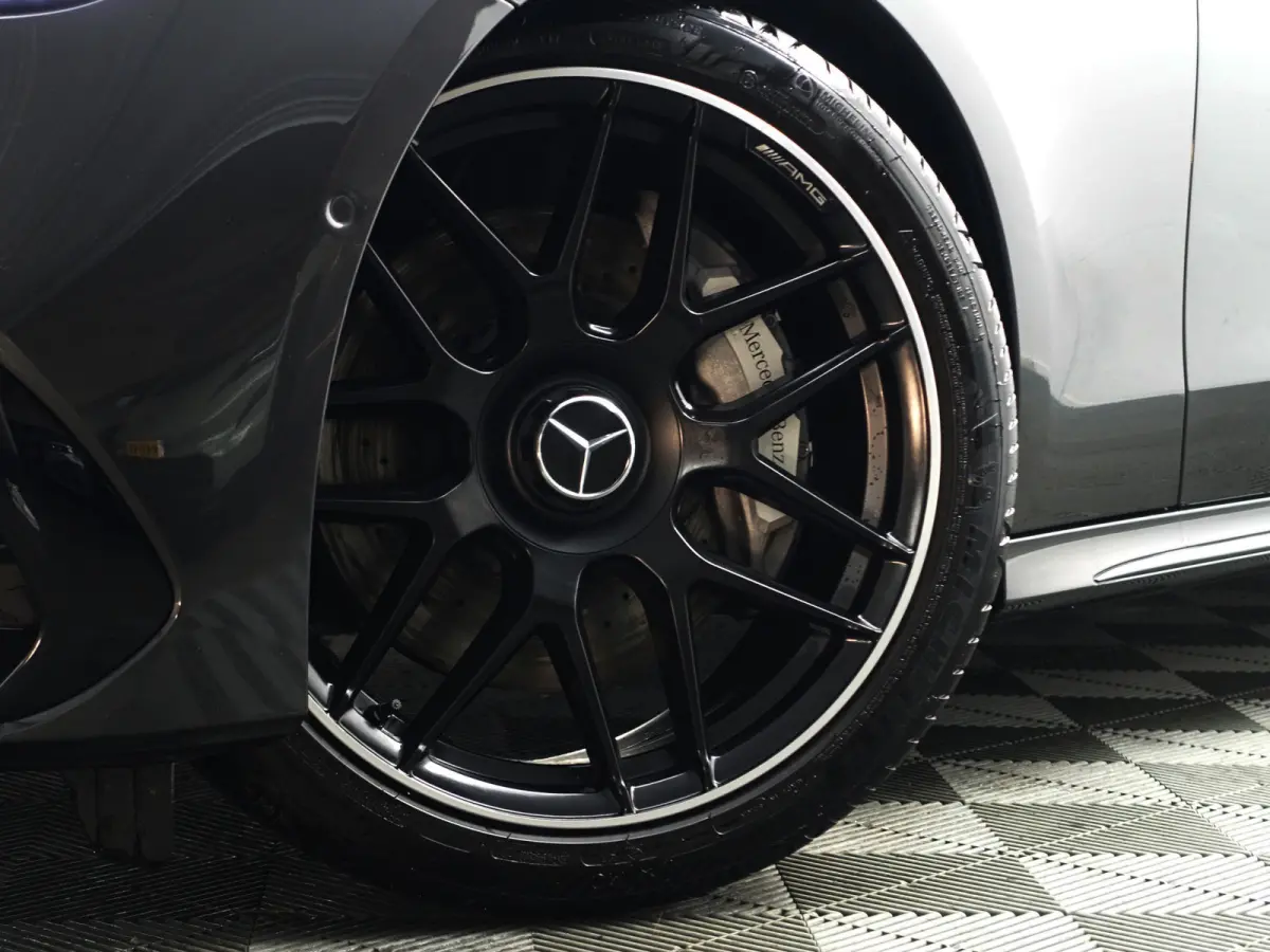 300 e AMG Premium Plus- MBUX Hyperscreen, Burmester Surround Sound, Head Up, Elek Trekhaak