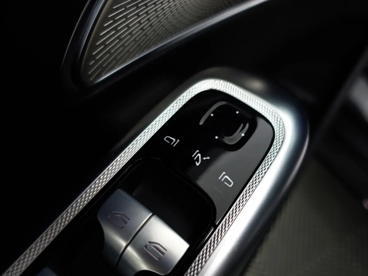 300 e AMG Premium Plus- MBUX Hyperscreen, Burmester Surround Sound, Head Up, Elek Trekhaak