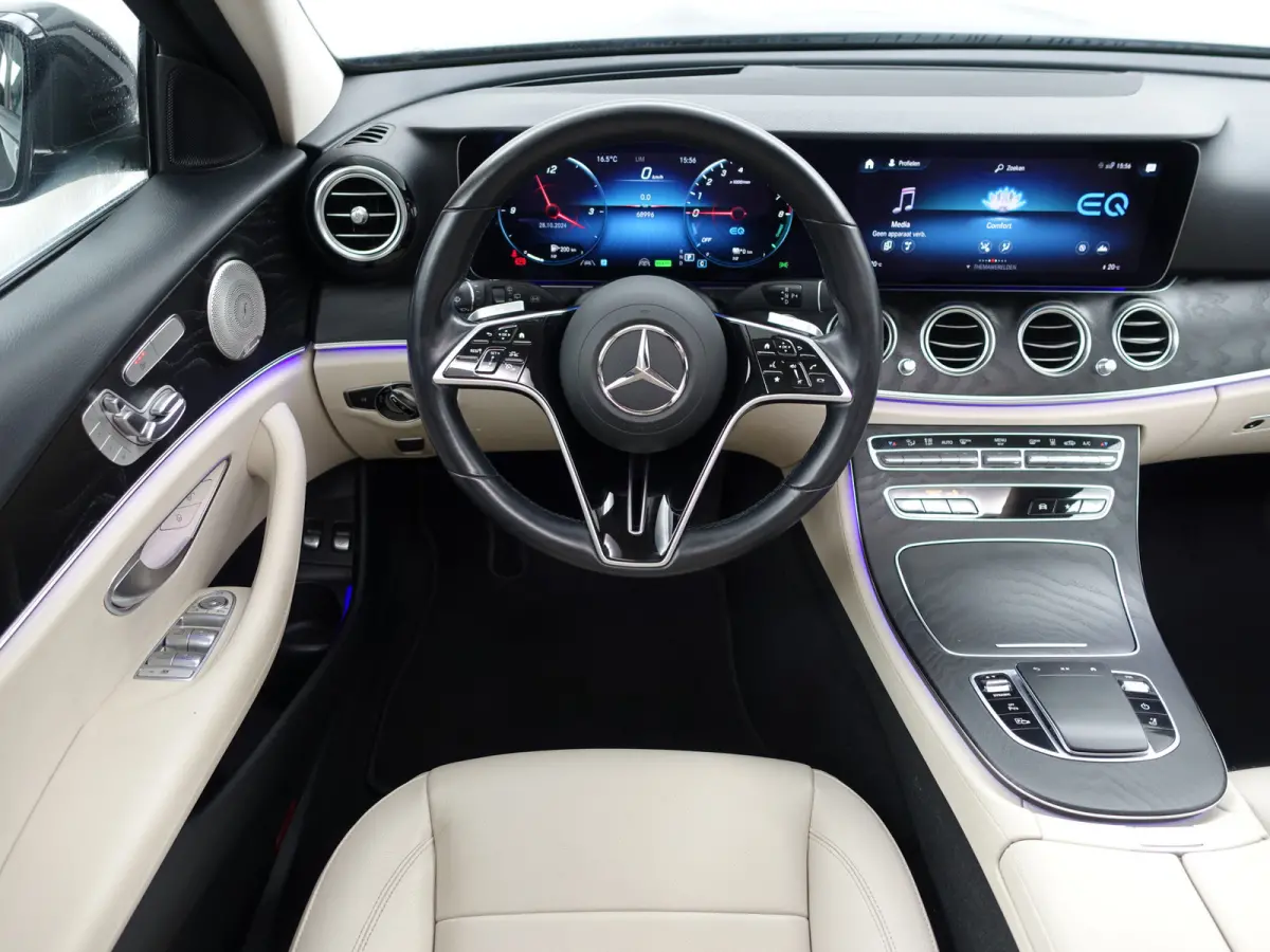 300 e Premium Plus Aut- Panoramadak, Memory Seats, Head Up, 360 Camera, Burmester Audio