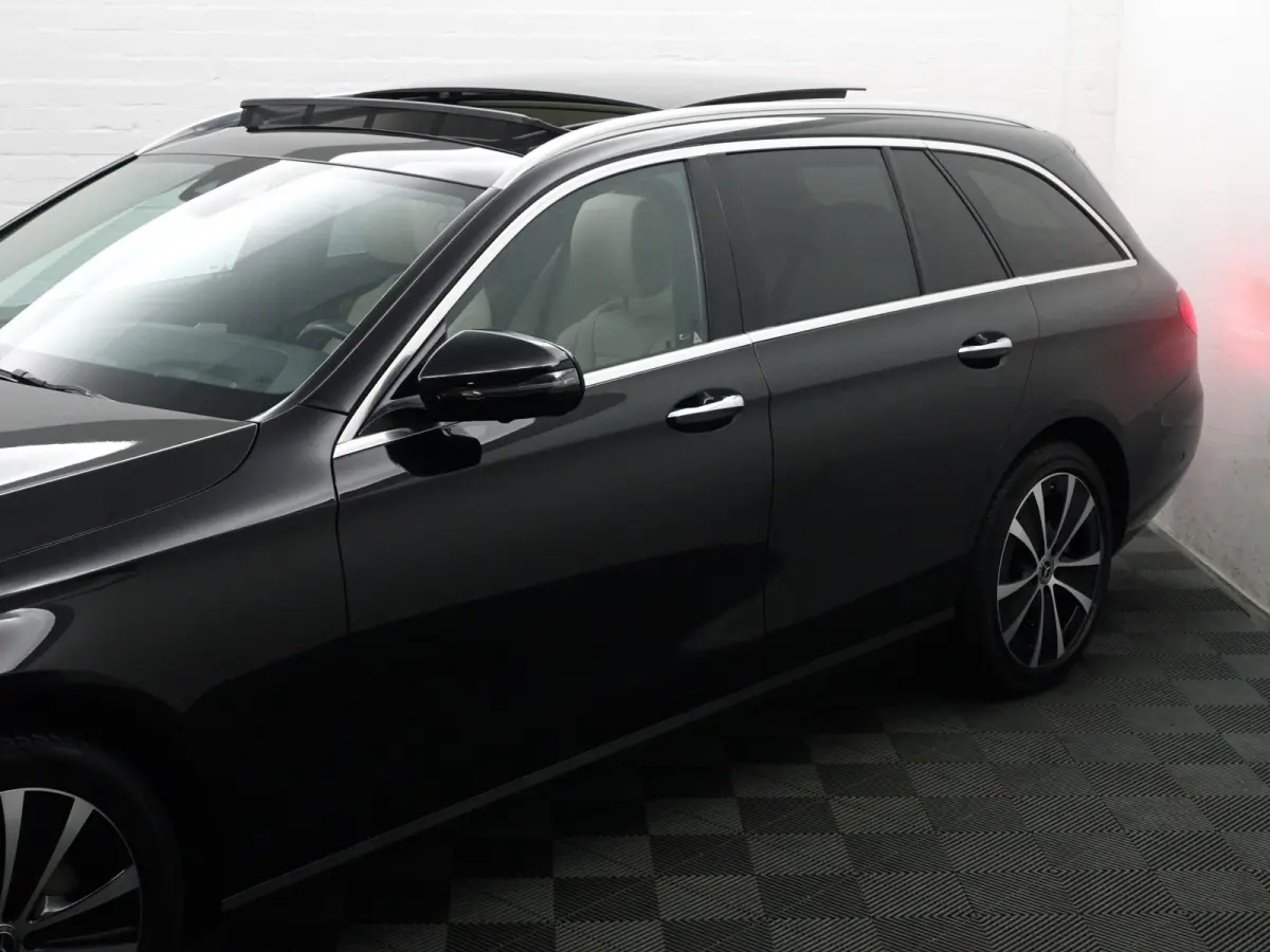 300 e Premium Plus Aut- Panoramadak, Memory Seats, Head Up, 360 Camera, Burmester Audio