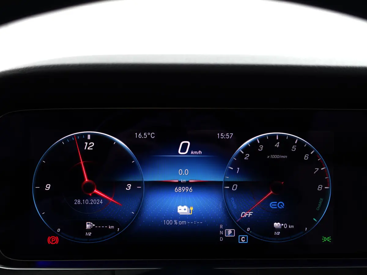 300 e Premium Plus Aut- Panoramadak, Memory Seats, Head Up, 360 Camera, Burmester Audio