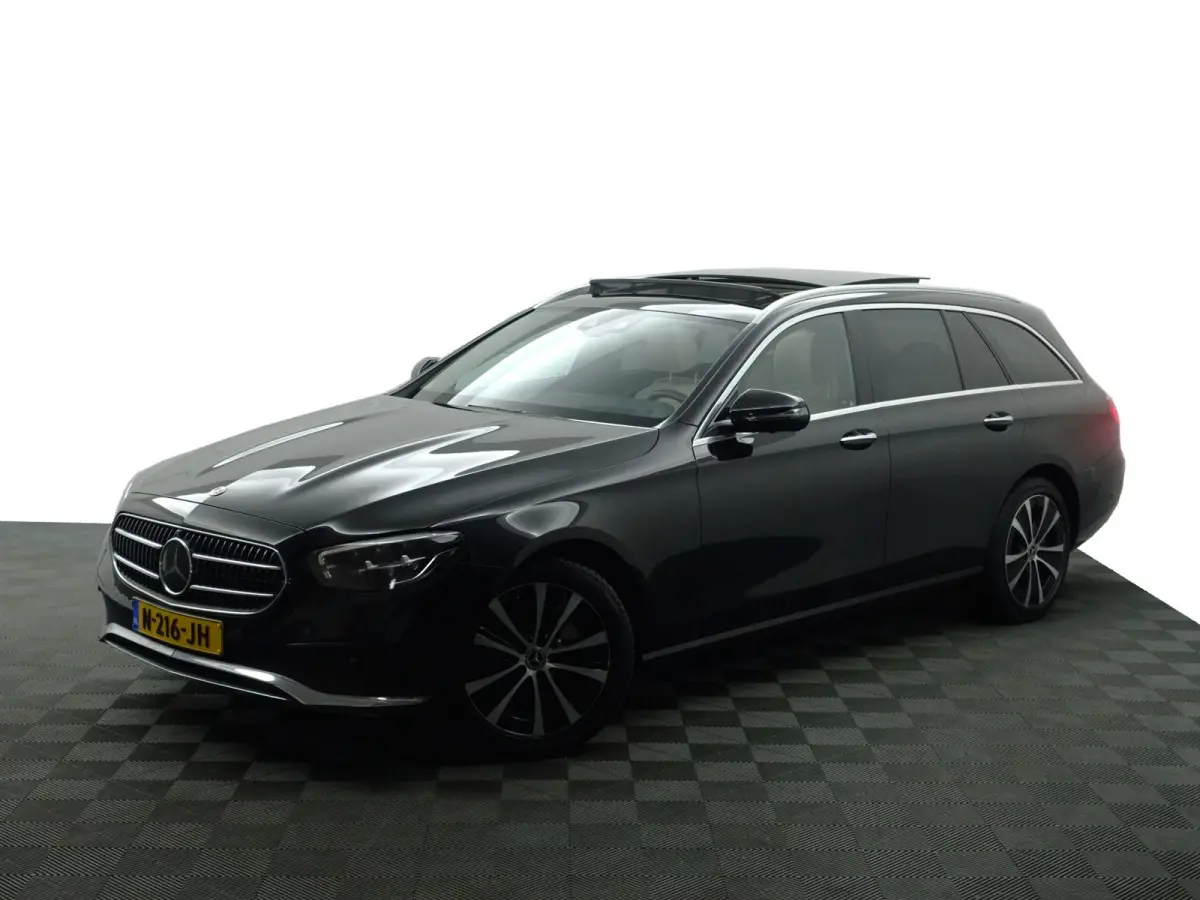 300 e Premium Plus Aut- Panoramadak, Memory Seats, Head Up, 360 Camera, Burmester Audio