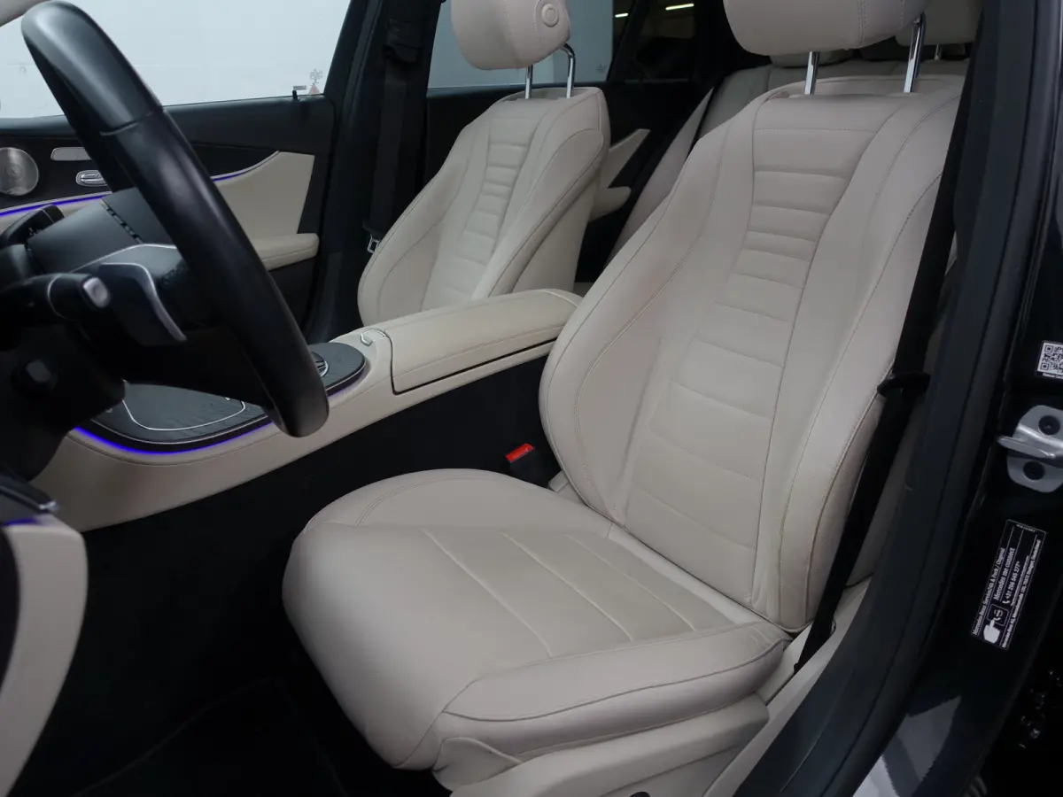 300 e Premium Plus Aut- Panoramadak, Memory Seats, Head Up, 360 Camera, Burmester Audio