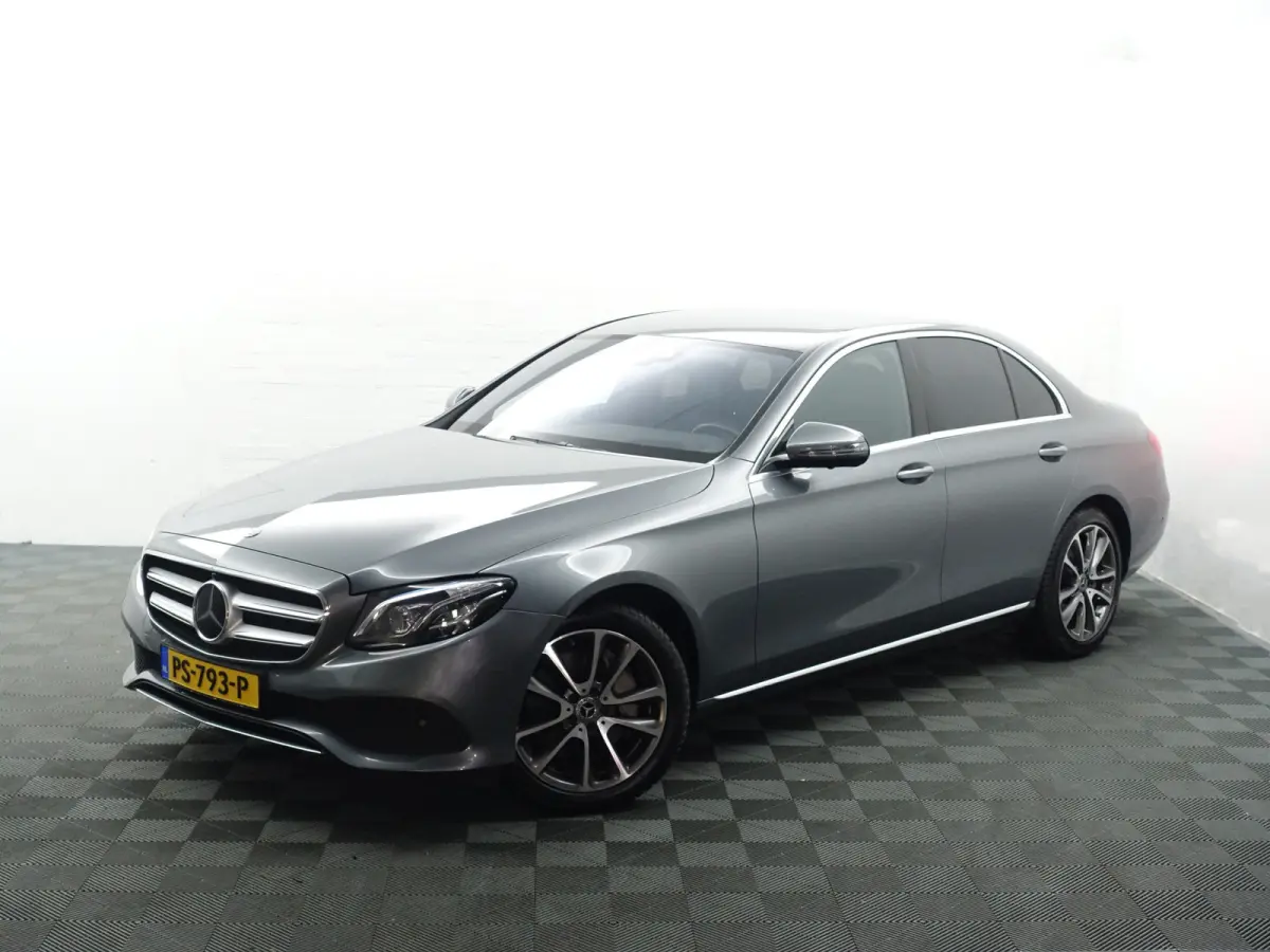 350 e AMG Premium Plus Aut- 360 Camera, Sfeerverlichting, Carplay, Head Up, Burmester, Xenon Led