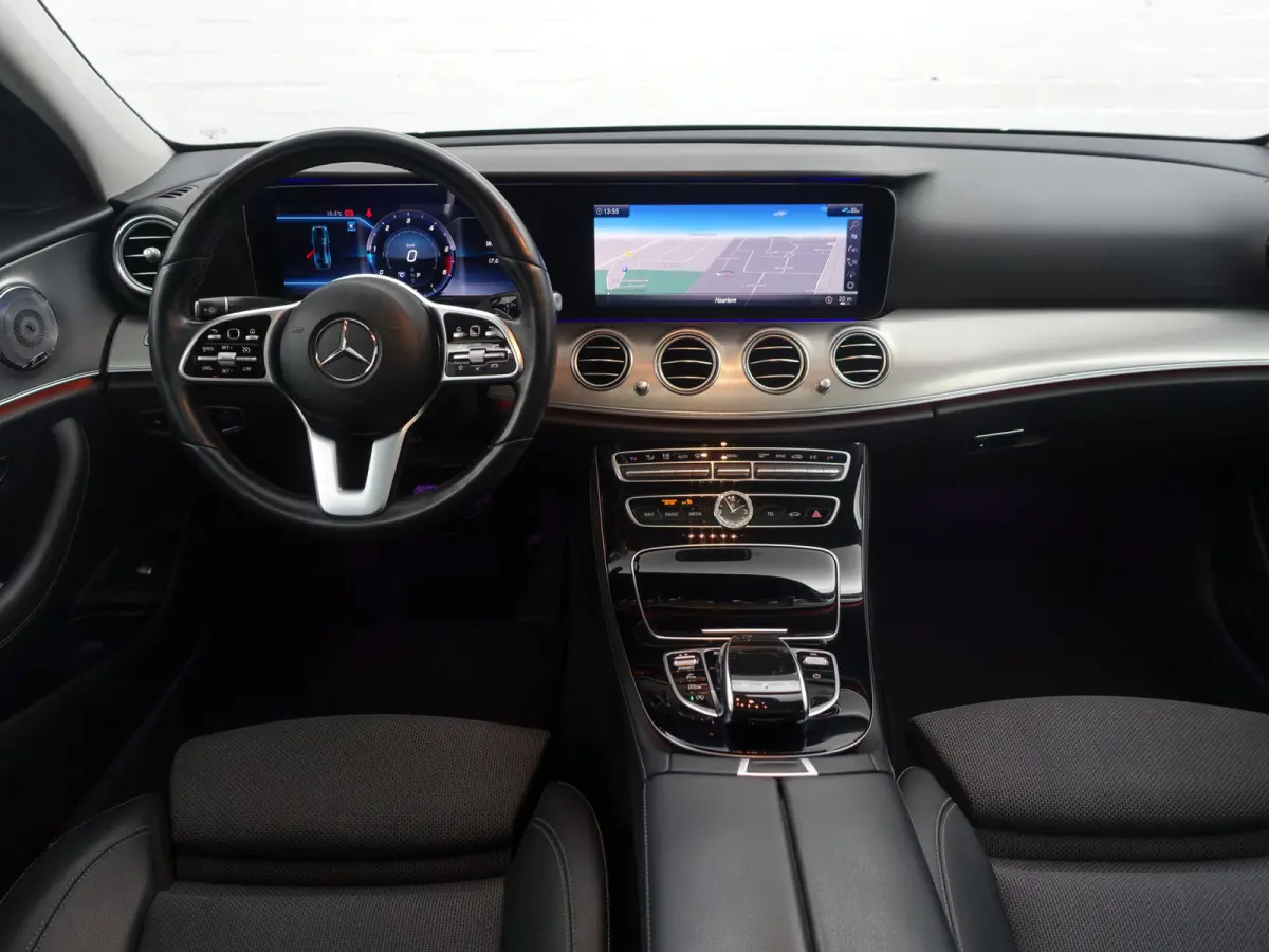 200 d AMG Night Edition Aut- Schuifdak, Sfeerverlichting, 360 Camera, Xenon Led, Carplay, Lane Assist
