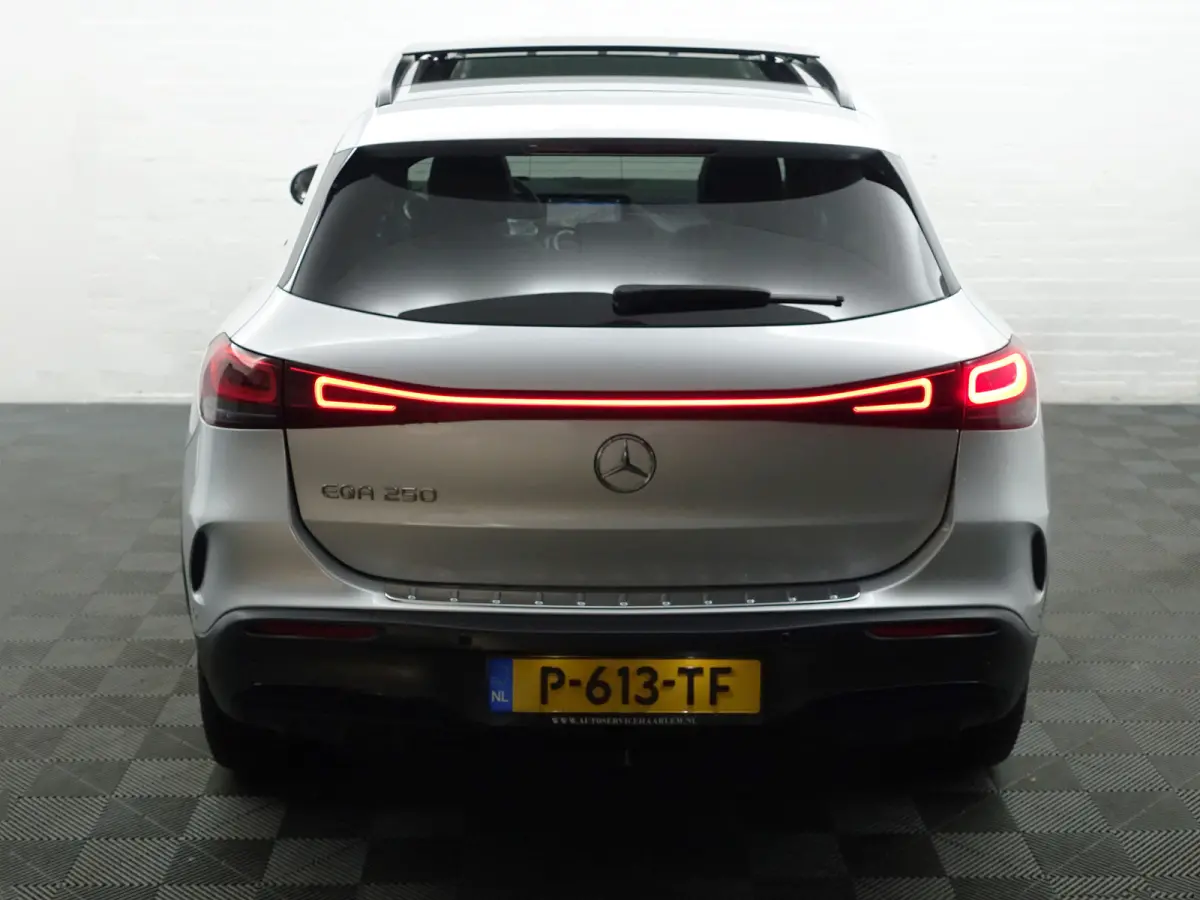 250 AMG Edition 1 67 kWh Aut- Head Up, Memory Seats, 360 Camera, Panoramadak, Alcantara Interieur Afwerking, Sfeerverlichting