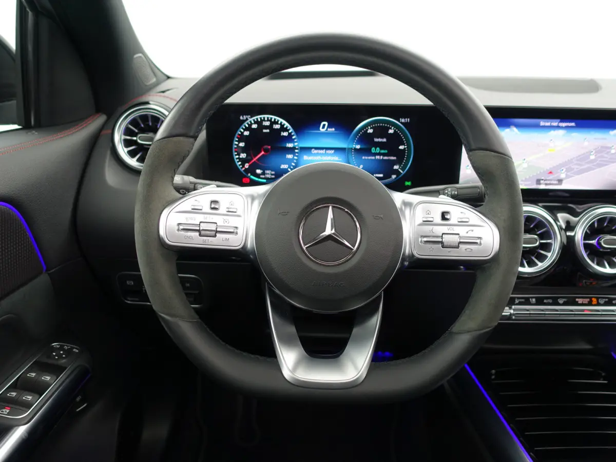 250 AMG Edition 1 67 kWh Aut- Head Up, Memory Seats, 360 Camera, Panoramadak, Alcantara Interieur Afwerking, Sfeerverlichting