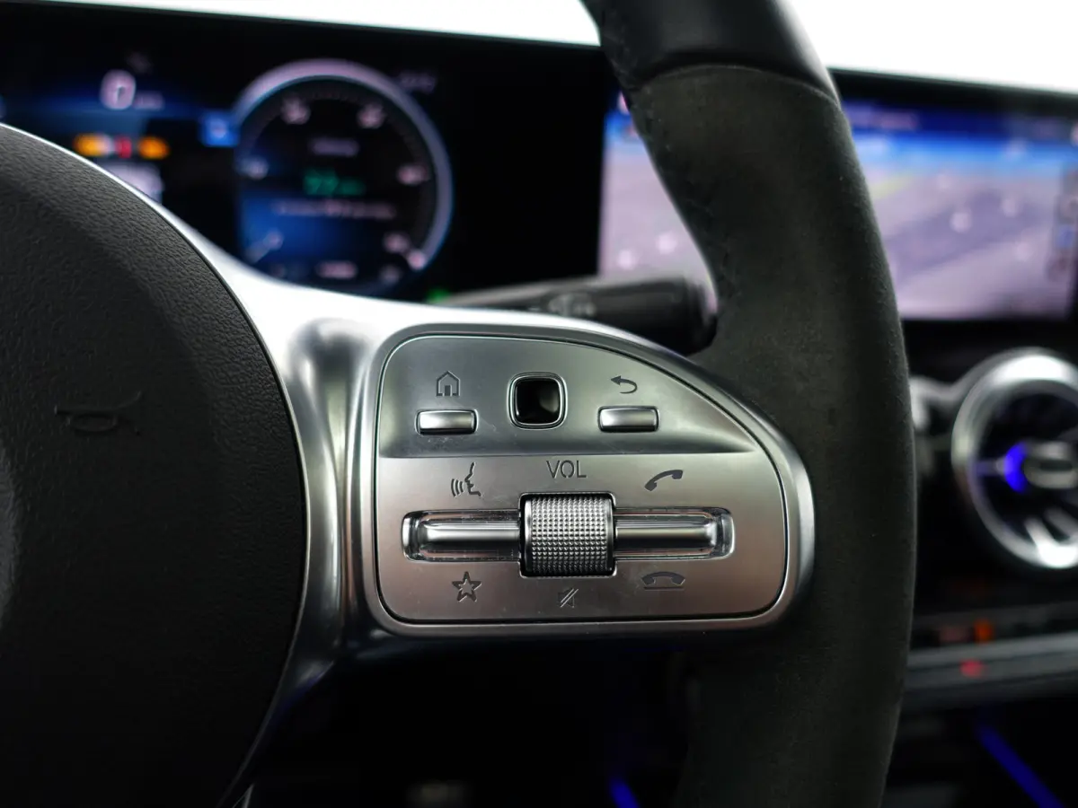 250 AMG Edition 1 67 kWh Aut- Head Up, Memory Seats, 360 Camera, Panoramadak, Alcantara Interieur Afwerking, Sfeerverlichting