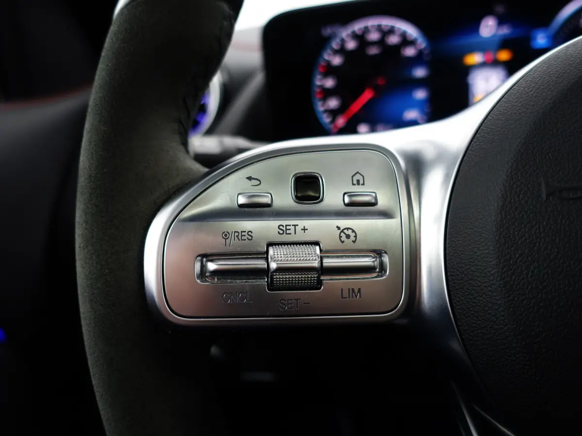 250 AMG Edition 1 67 kWh Aut- Head Up, Memory Seats, 360 Camera, Panoramadak, Alcantara Interieur Afwerking, Sfeerverlichting