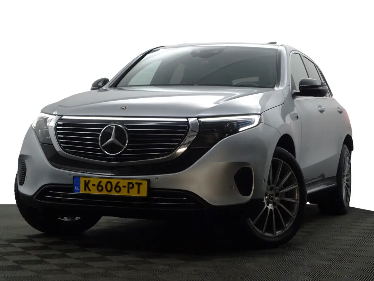 400 4MATIC Premium Plus 80 kWh- Schuifdak, Memory Seats, Carplay, Android Auto, Sfeerverlichting, 360 Camera