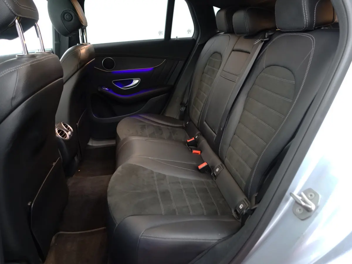 400 4MATIC Premium Plus 80 kWh- Schuifdak, Memory Seats, Carplay, Android Auto, Sfeerverlichting, 360 Camera