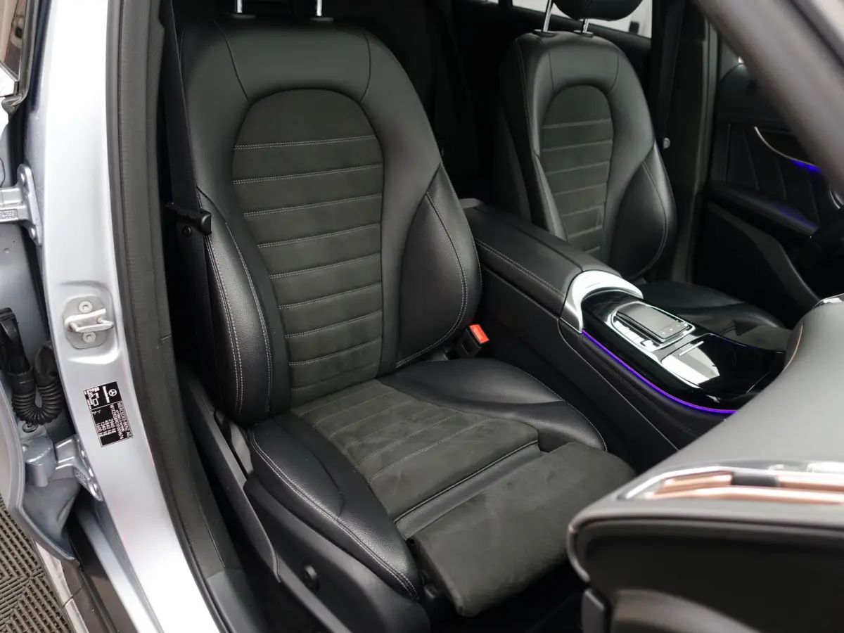400 4MATIC Premium Plus 80 kWh- Schuifdak, Memory Seats, Carplay, Android Auto, Sfeerverlichting, 360 Camera