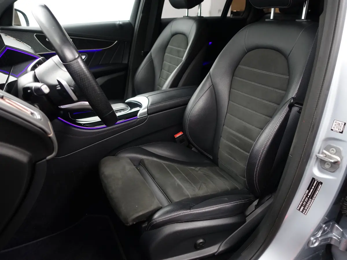 400 4MATIC Premium Plus 80 kWh- Schuifdak, Memory Seats, Carplay, Android Auto, Sfeerverlichting, 360 Camera