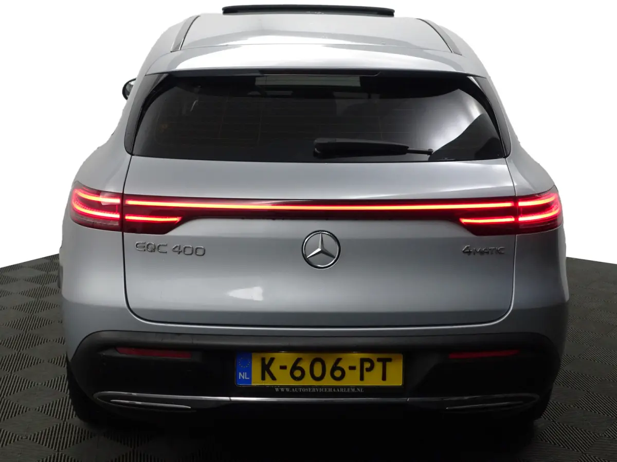 400 4MATIC Premium Plus 80 kWh- Schuifdak, Memory Seats, Carplay, Android Auto, Sfeerverlichting, 360 Camera