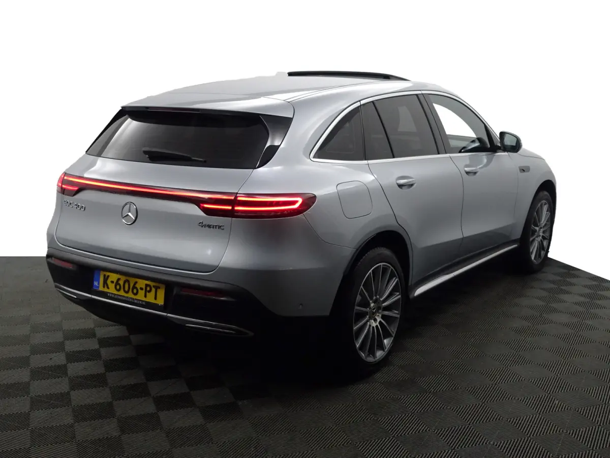 400 4MATIC Premium Plus 80 kWh- Schuifdak, Memory Seats, Carplay, Android Auto, Sfeerverlichting, 360 Camera
