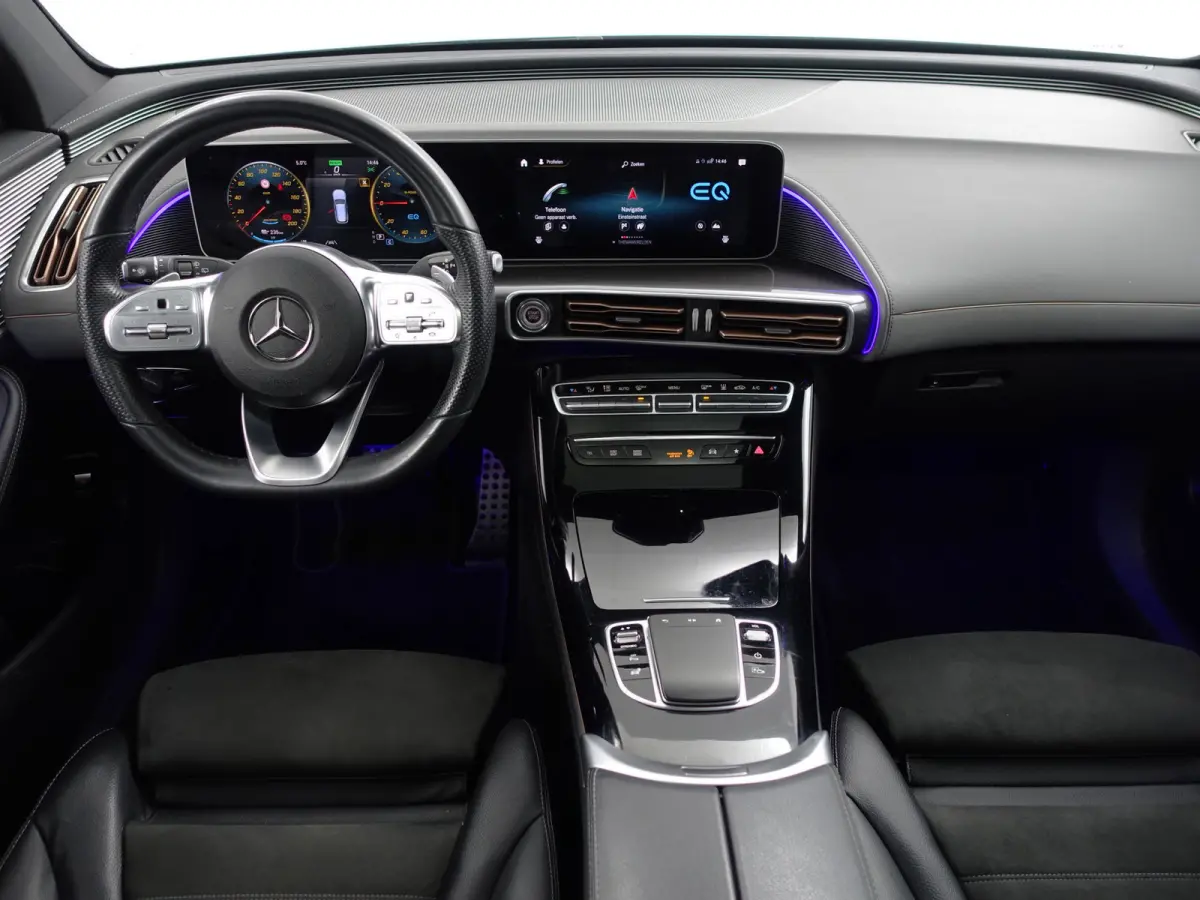 400 4MATIC Premium Plus 80 kWh- Schuifdak, Memory Seats, Carplay, Android Auto, Sfeerverlichting, 360 Camera