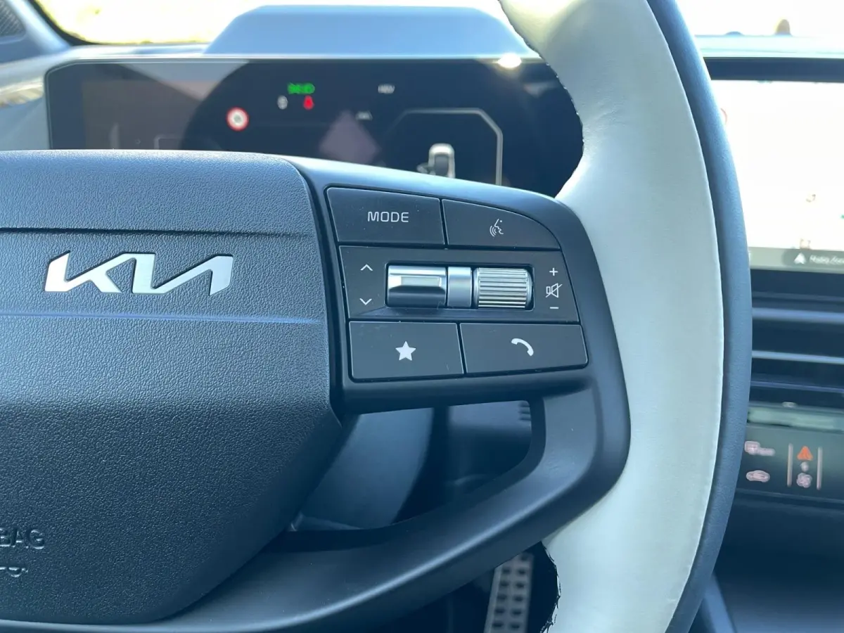 1.6 T-GDi Plug-in Hybrid GT-Line | PHEV | Navigatie | Climate control | Cruise control | Stoel + Stuur verwarming | Elektrische voorstoelen | Parkeer camera achter | Schuif kantel dak
