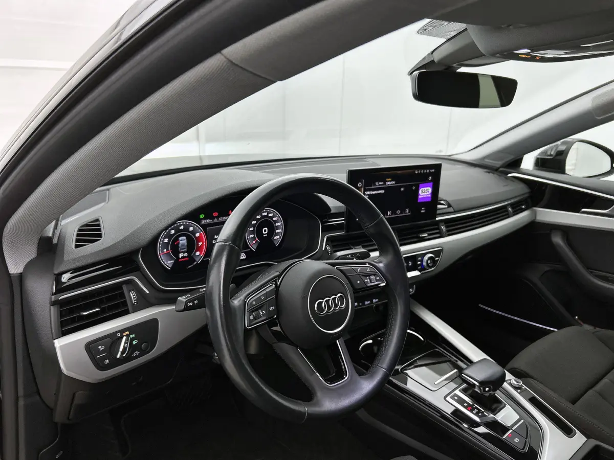 35 TFSI Business edition Automaat (GROOT-NAVIGATIE, LED, CARPLAY, SPORTSTOELEN, ELEKT. ACHTERKLEP)