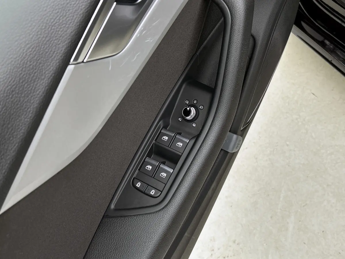 35 TFSI Business edition Automaat (GROOT-NAVIGATIE, LED, CARPLAY, SPORTSTOELEN, ELEKT. ACHTERKLEP)