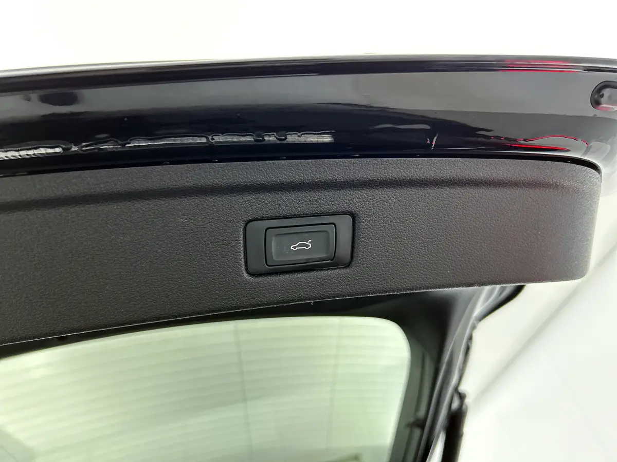 35 TFSI Business edition Automaat (GROOT-NAVIGATIE, LED, CARPLAY, SPORTSTOELEN, ELEKT. ACHTERKLEP)