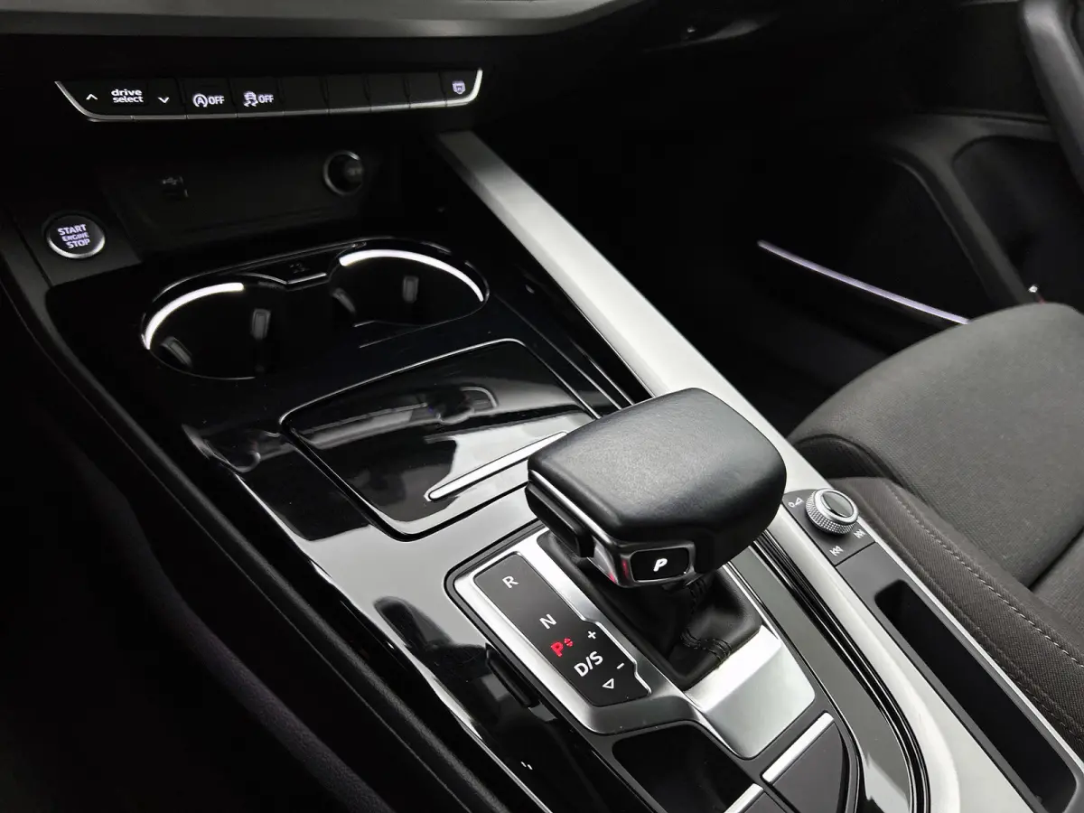 35 TFSI Business edition Automaat (GROOT-NAVIGATIE, LED, CARPLAY, SPORTSTOELEN, ELEKT. ACHTERKLEP)
