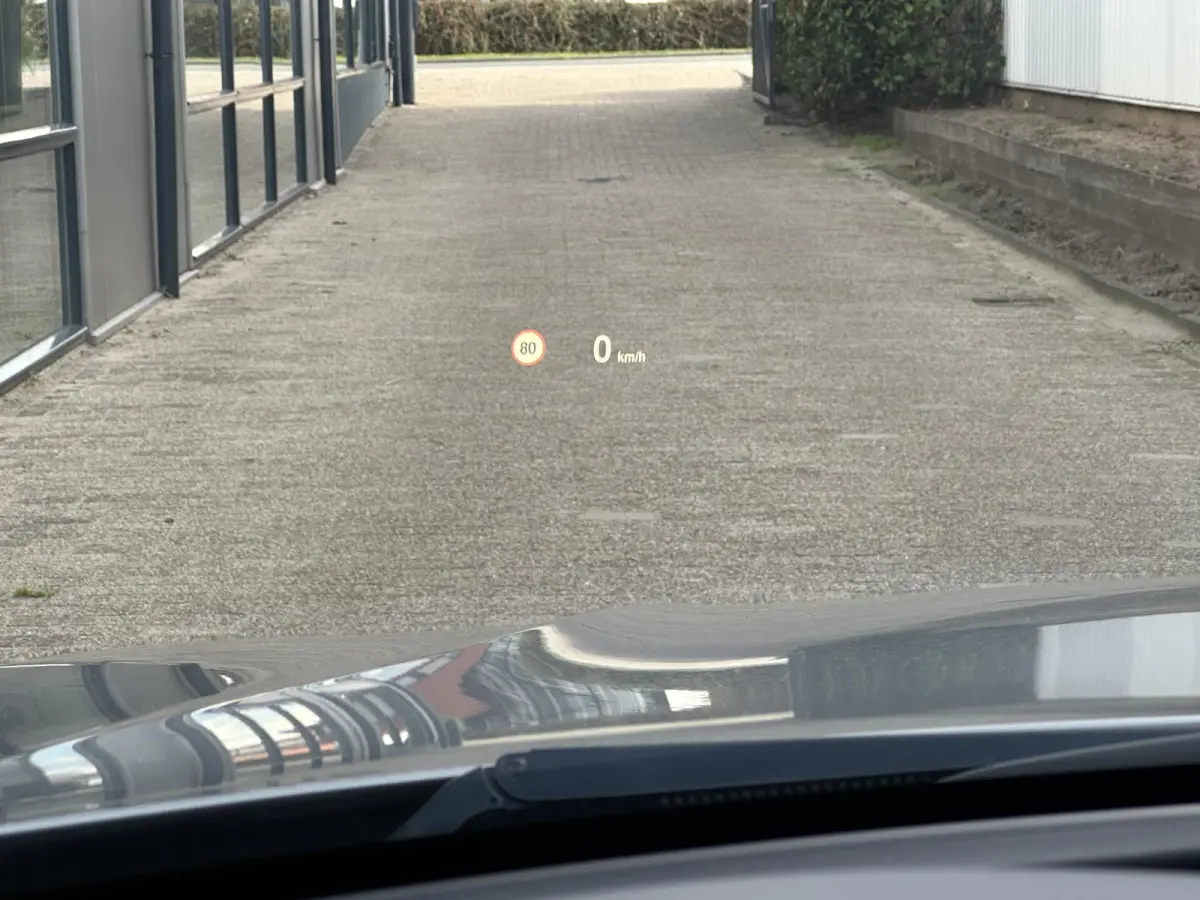 M 575pk | Pano-Dak/Head-Up/H&K/Softclose/Parkeercamera/historie
