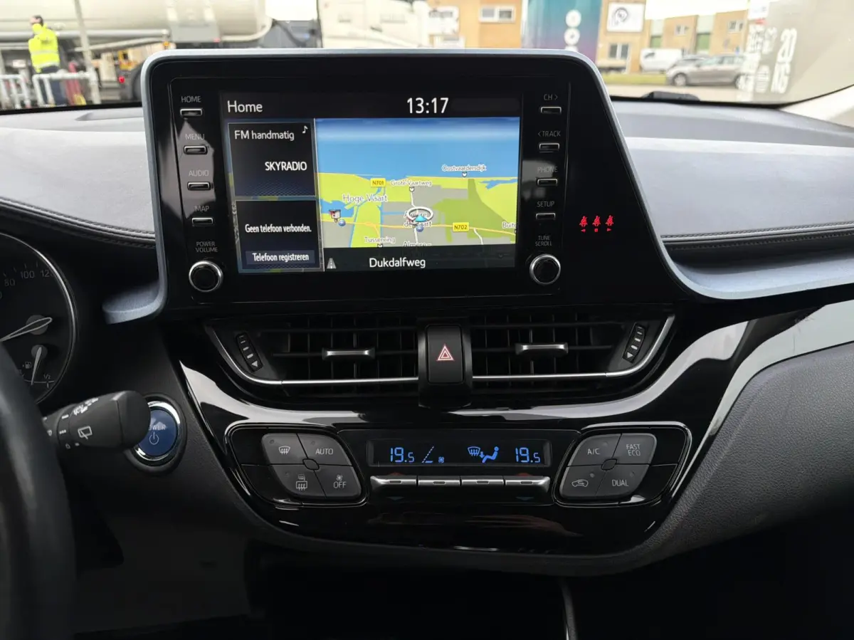2.0 Hybrid Dynamic 184PK - NAVI/CAMERA/ACC/NAP