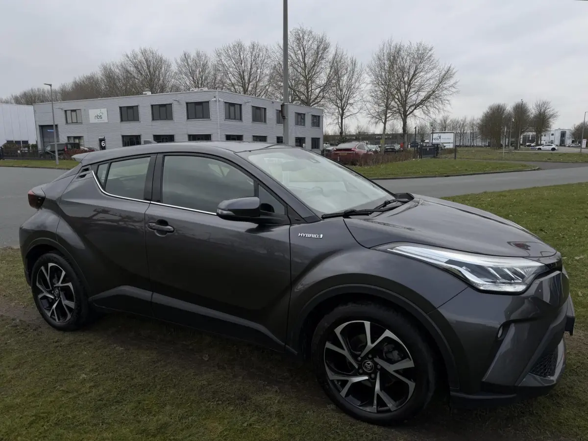 2.0 Hybrid Dynamic 184PK - NAVI/CAMERA/ACC/NAP