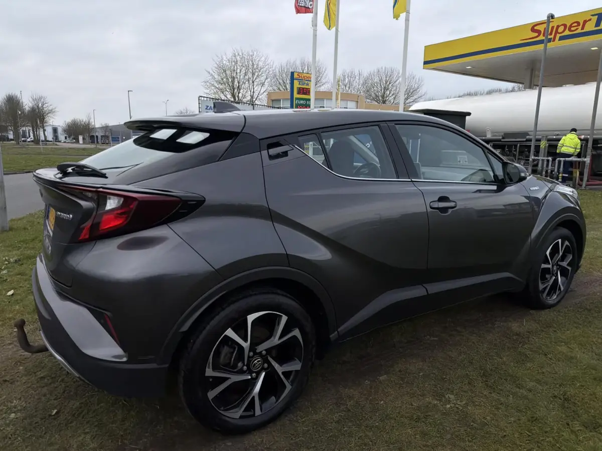 2.0 Hybrid Dynamic 184PK - NAVI/CAMERA/ACC/NAP
