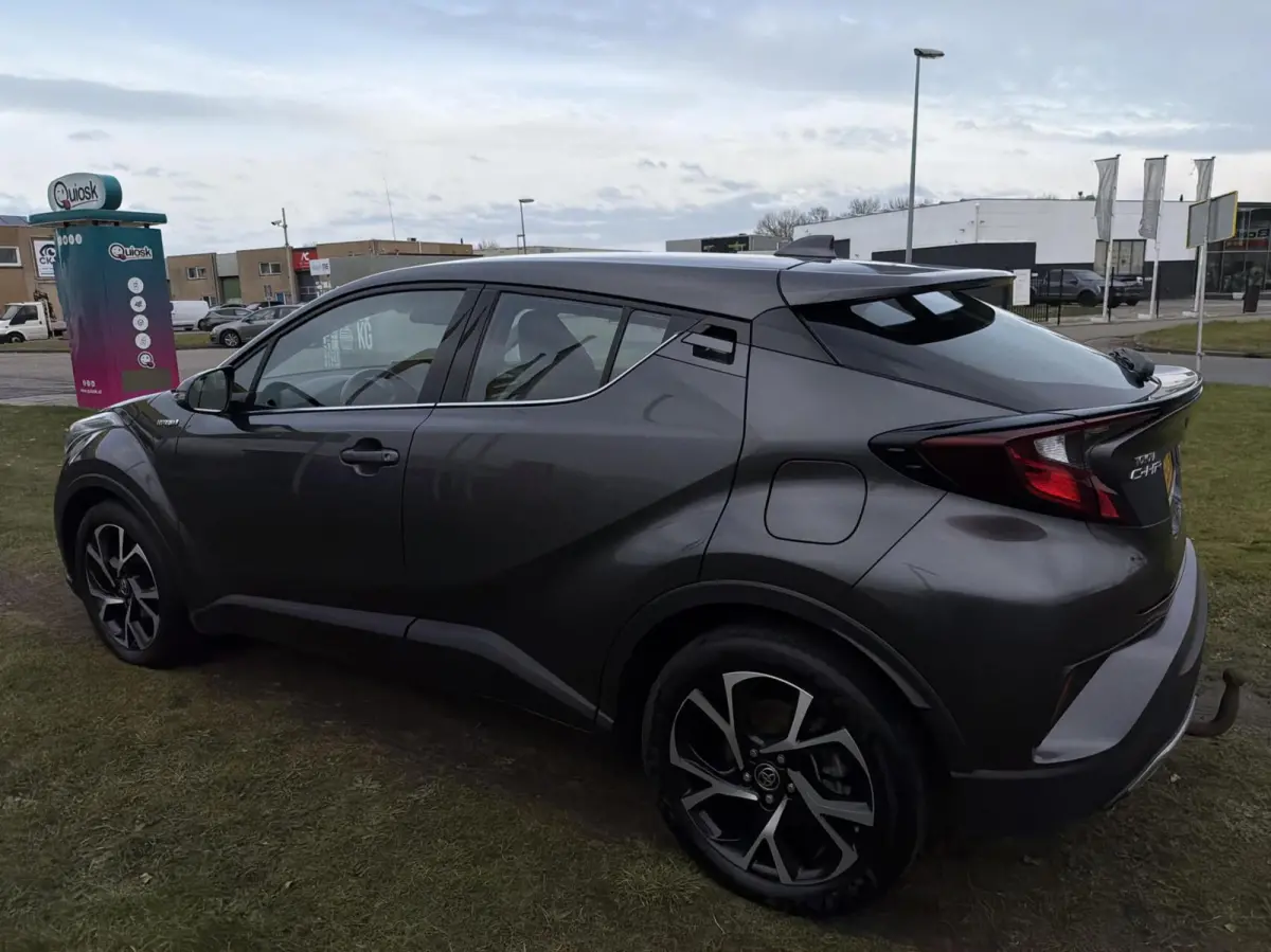 2.0 Hybrid Dynamic 184PK - NAVI/CAMERA/ACC/NAP